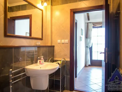 Sale, hospitality venue, 235m², Kostanjica, Kotor - image 16