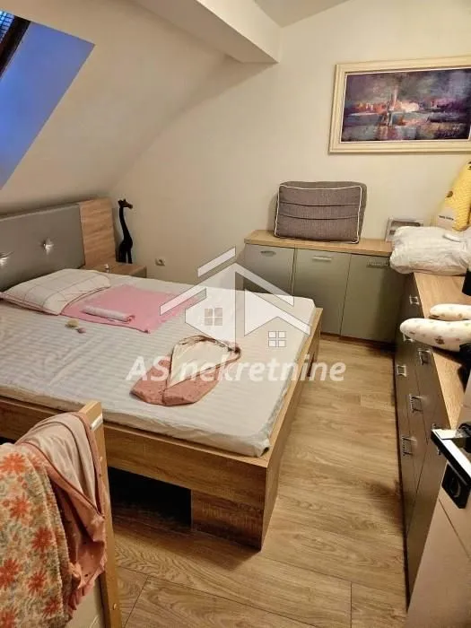 Izdavanje, trosoban stan, 80m², Bogoslovija, Palilula Sve Podlokacije