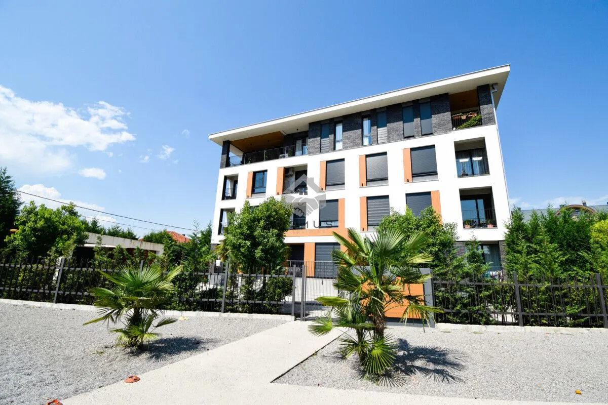 Izdavanje, trosoban stan, 95m², City Kvart, Podgorica