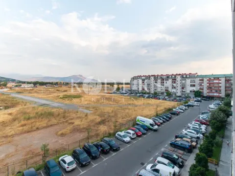 Rent, studio apartment, 30m², Stari Aerodrom, Podgorica - image 5