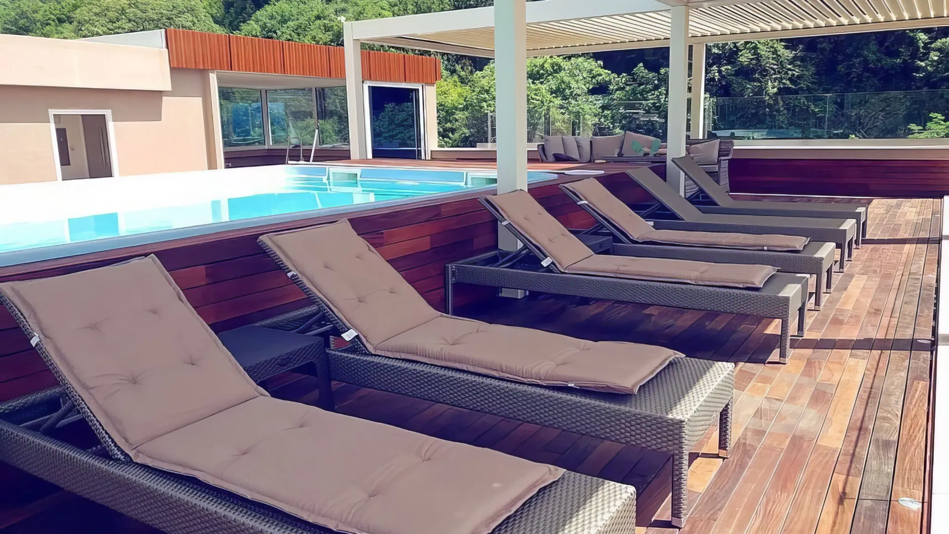 Izdavanje, dvosoban stan, 96m², Pržno, Budva
