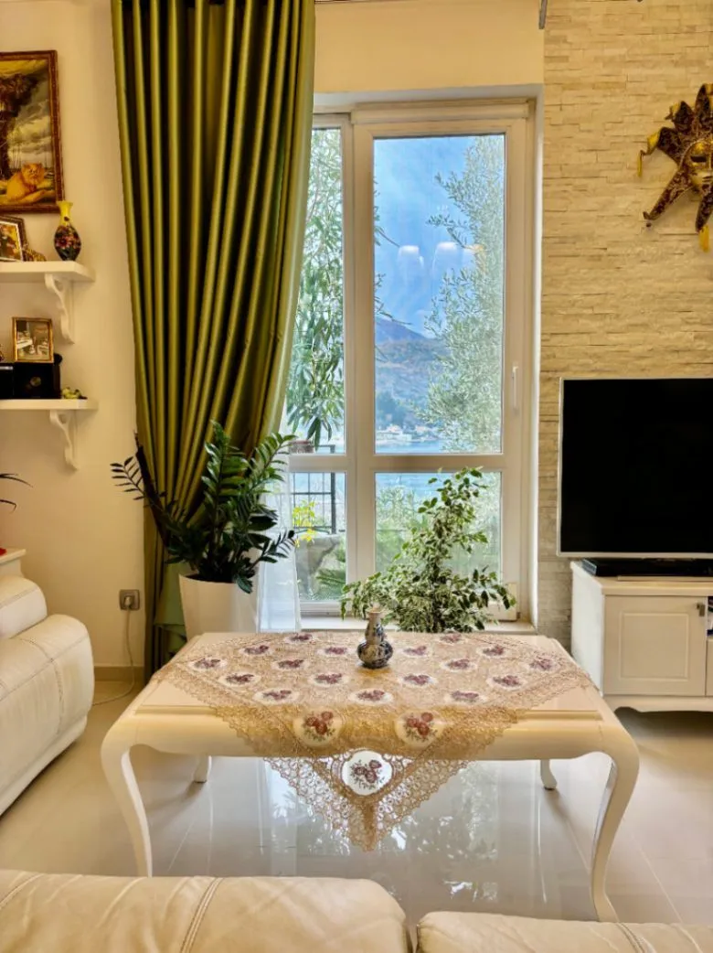 Prodaja, kuća, 86m², Lepetani, Tivat