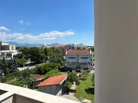 Rent, two bedroom apartment, 62m², Momišići, Podgorica - image 8