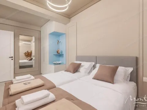 Sale, three bedroom apartment, 204m², Dobrota, Kotor - image 9