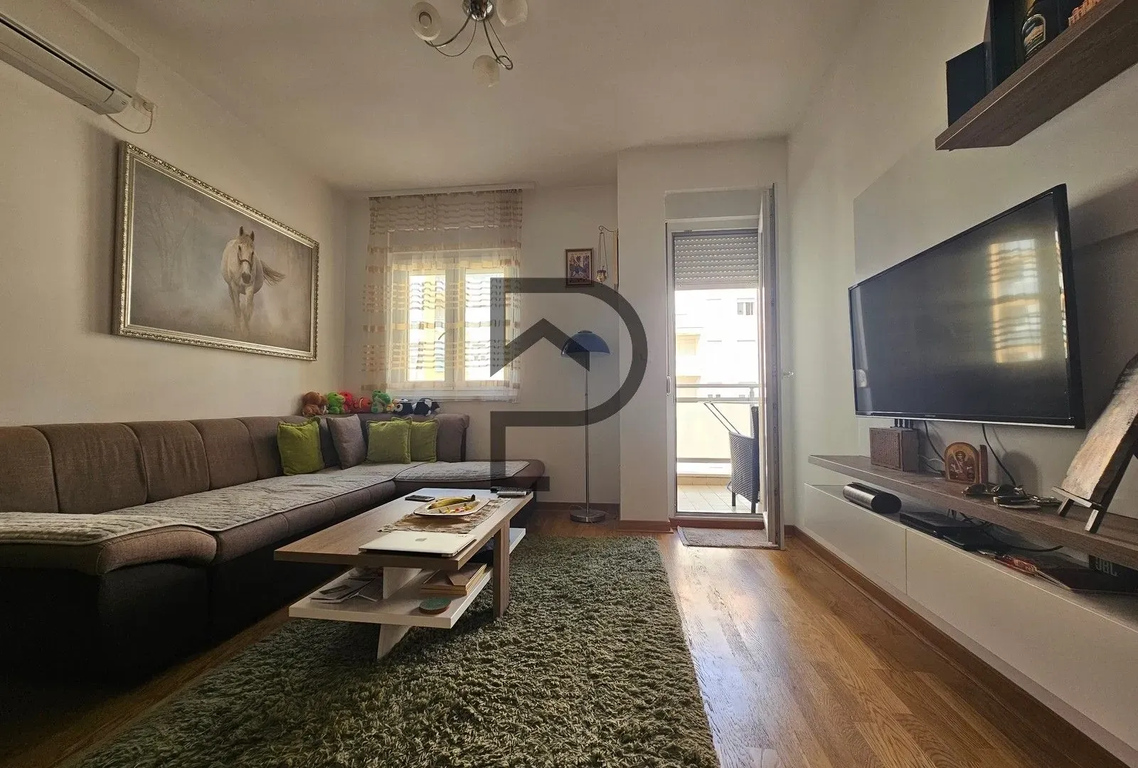 Rent, one bedroom apartment, 45m², City Kej, Podgorica