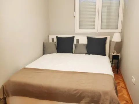 Rent, two bedroom apartment, 38m², Stari Grad, Beograd - image 11