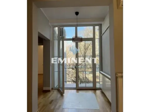 Izdavanje, trosoban stan, 82m², Kalenić Pijaca, Vračar Sve Podlokacije - image 5