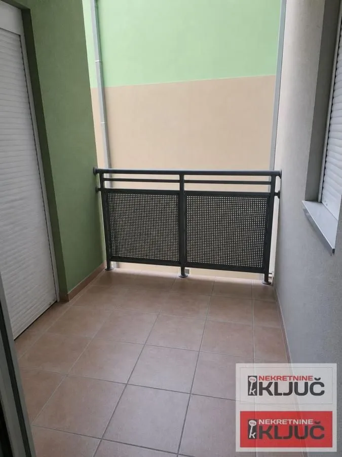 Prodaja, trosoban stan, 86m², Bulevar Oslobodjenja, Novi Sad Sve Podlokacije