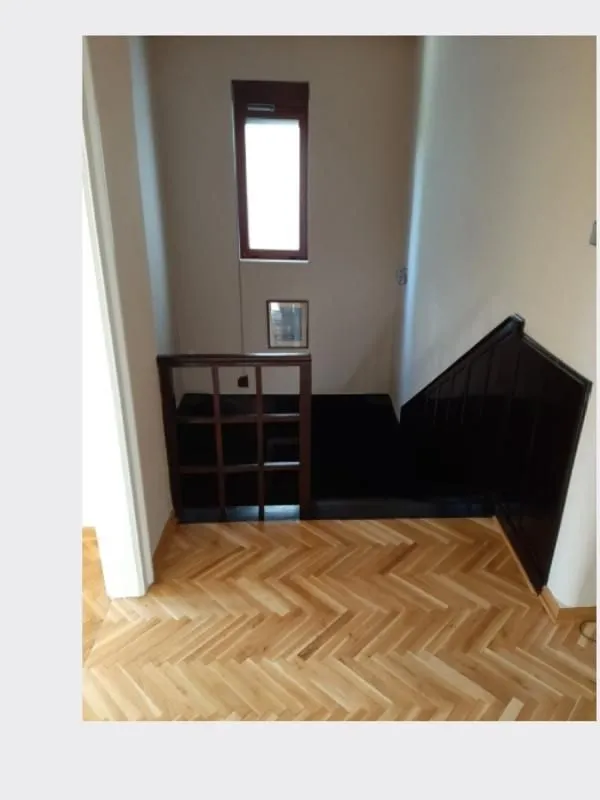 Izdavanje, četvorosoban stan, 125m², Savski Venac, Beograd