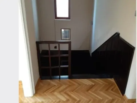 Izdavanje, četvorosoban stan, 125m², Savski Venac, Beograd - image 8