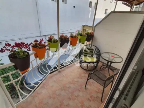 Rent, two bedroom apartment, 35m², Centar, Novi Sad - image 9