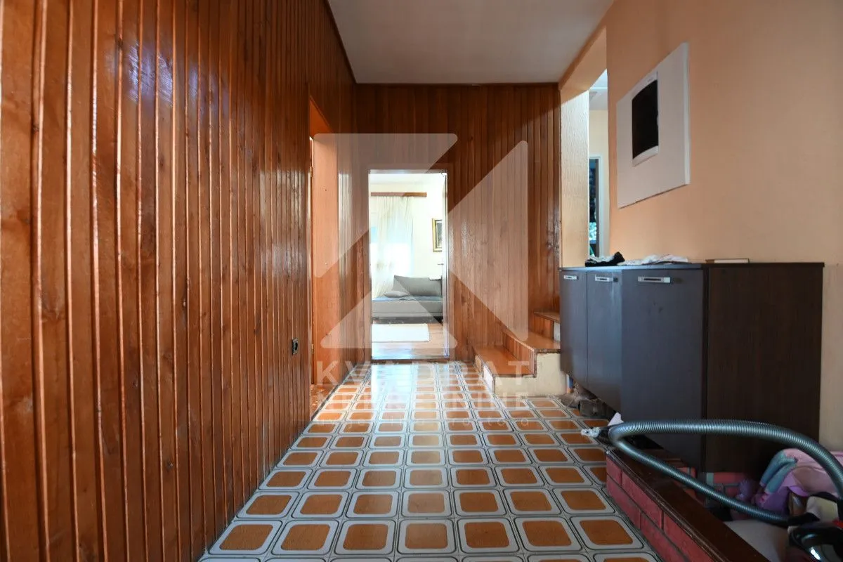 Prodaja, kuća, 276m², Masline, Podgorica