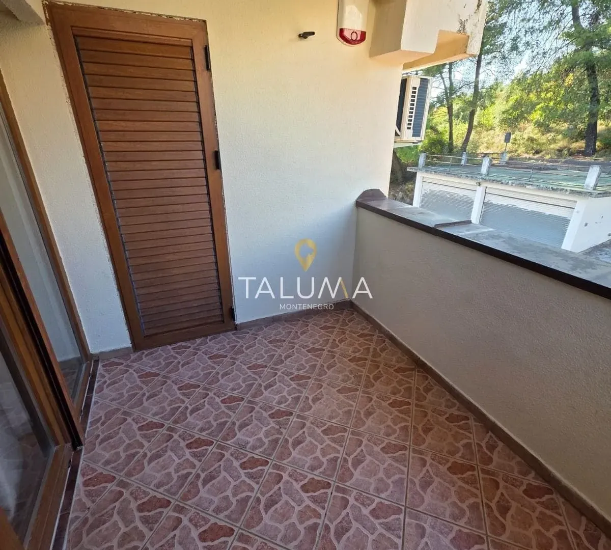 Rent, apartment, 300m², Gorica C, Podgorica