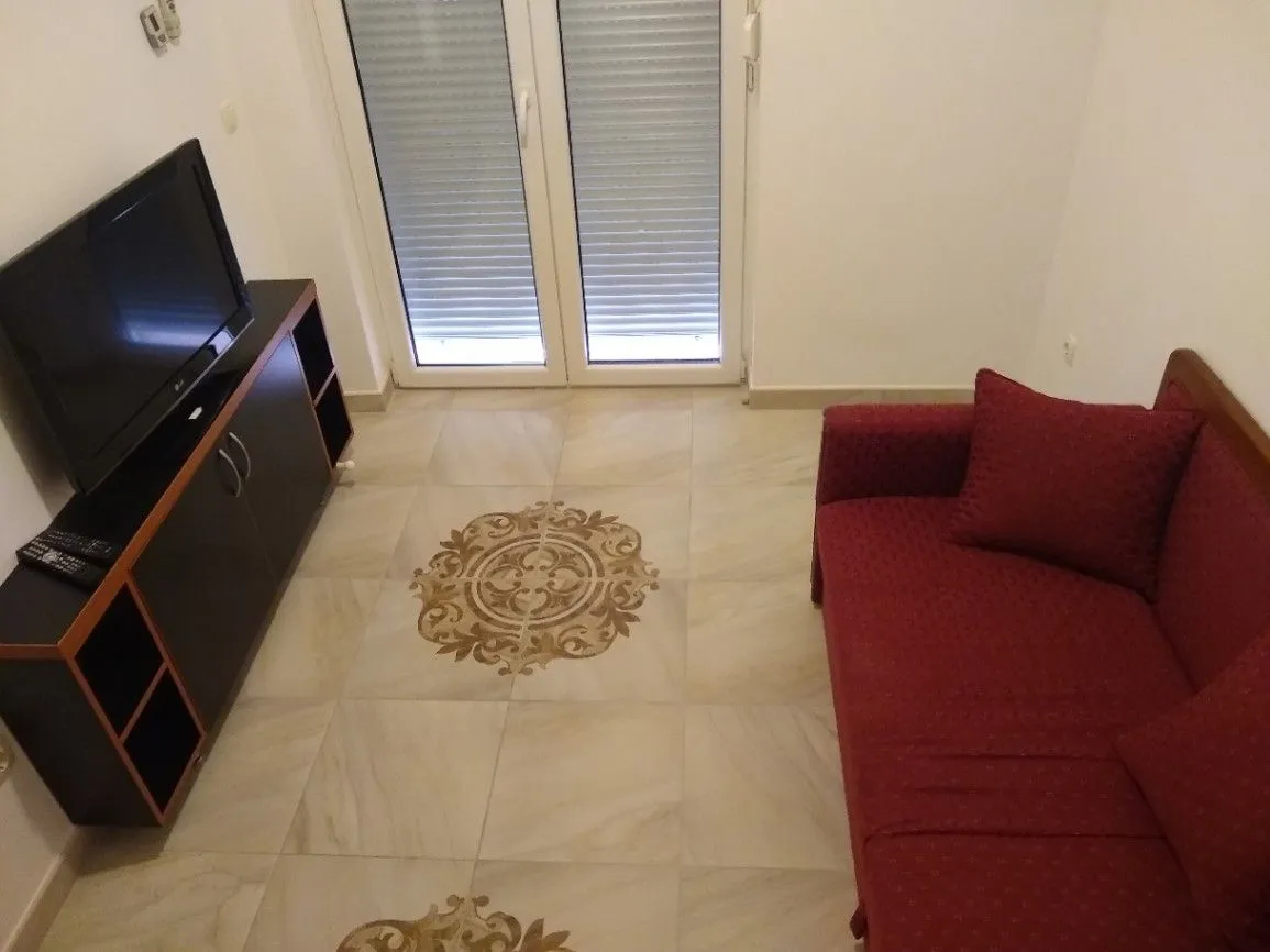 Rent, one bedroom apartment, 39m², Sveti Stasije, Kotor