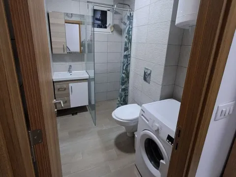 Rent, house, 472m², Stari Aerodrom, Podgorica - image 6