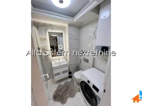 Rent, three bedroom apartment, 80m², Neimar, Vračar Sve Podlokacije - image 20