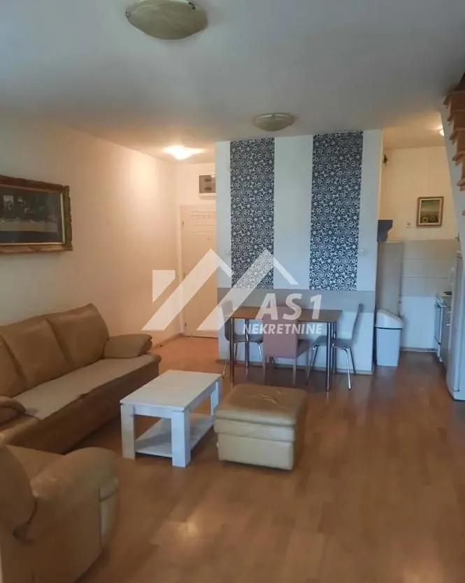 Izdavanje, dvosoban stan, 61m², Bulevar Oslobodjenja, Novi Sad Sve Podlokacije