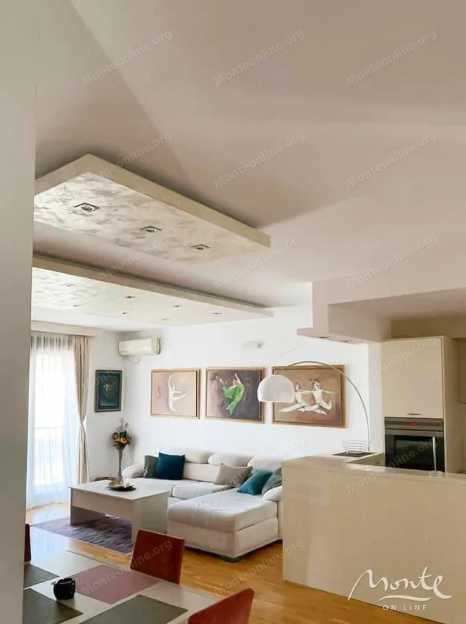 Sale, three bedroom apartment, 112m², Bečići, Budva