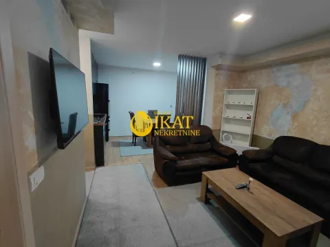 Stan in Zemun Meandri