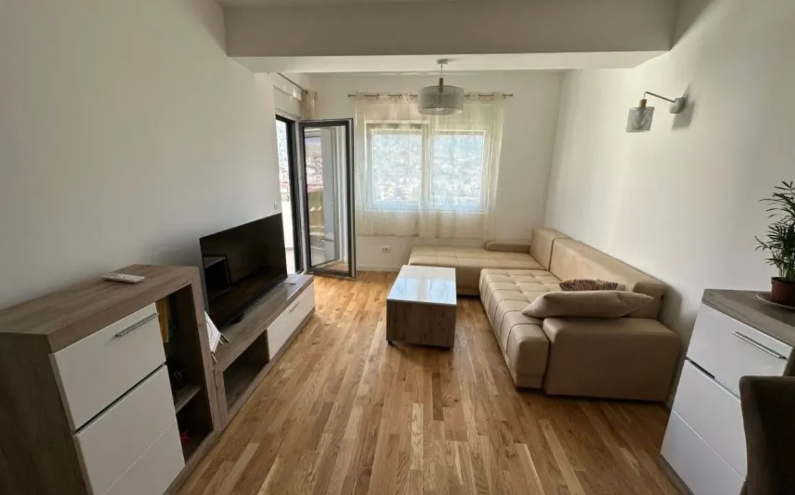 Prodaja, dvosoban stan, 68m², Centar, Bar