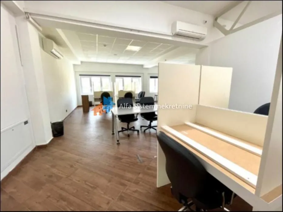 Rent, office space, 325m², Retenzija, Beograd