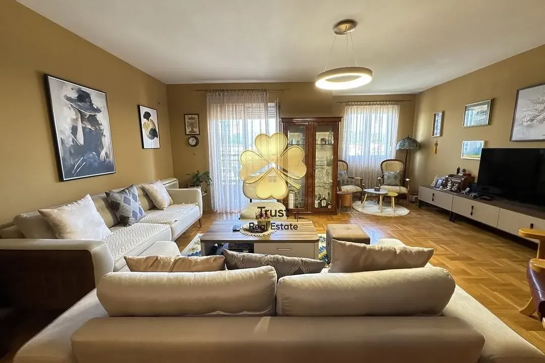 Izdavanje, dvosoban stan, 107m², Zabjelo, Podgorica