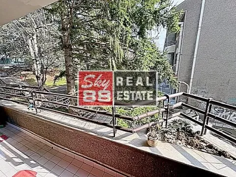 Prodaja, kuća, 280m², Golf Naselje, Beograd - image 14