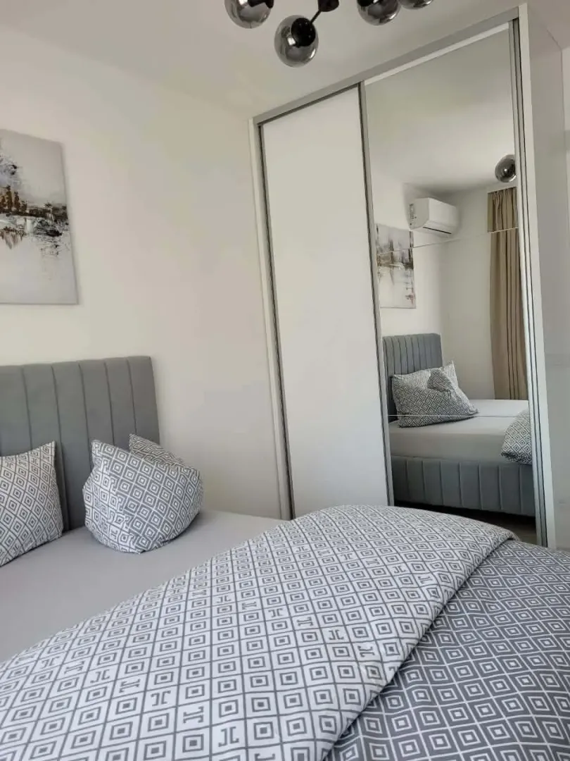 Rent, one bedroom apartment, 50m², Šušanj, Bar