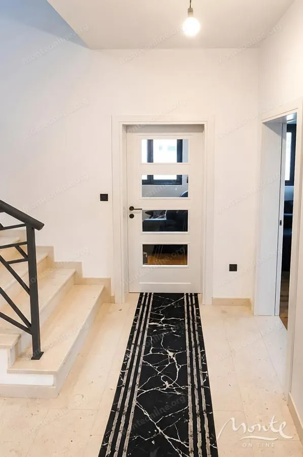 Sale, office space, 270m², Gornja Gorica, Podgorica