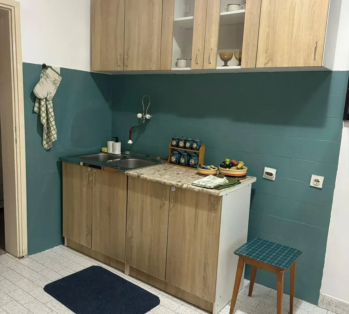 Izdavanje, dvosoban stan, 71m², Stari Aerodrom, Podgorica
