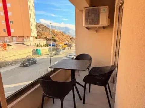 Rent, two bedroom apartment, 66m², Bečići, Budva - image 8