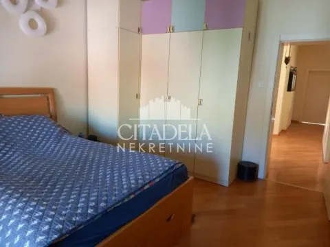 Izdavanje, trosoban stan, 110m², Zemun Kalvarija, Zemun Sve Podlokacije - image 16