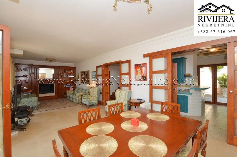 Prodaja, kuća, 216m², Savina, Herceg Novi