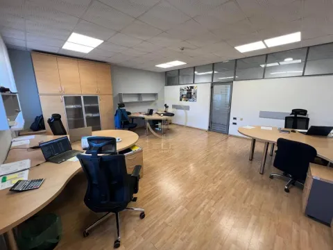 Rent, office space, 280m², Centar, Novi Sad - image 2