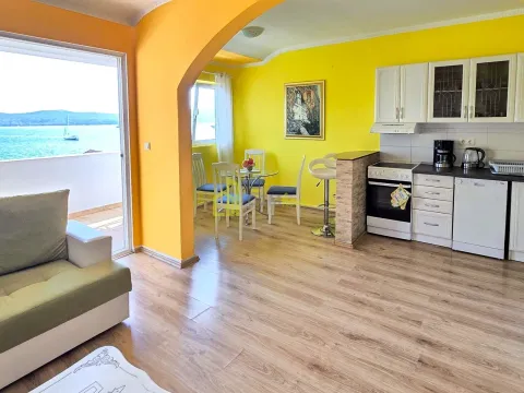 Rent, one bedroom apartment, 50m², Centar, Tivat - image 4