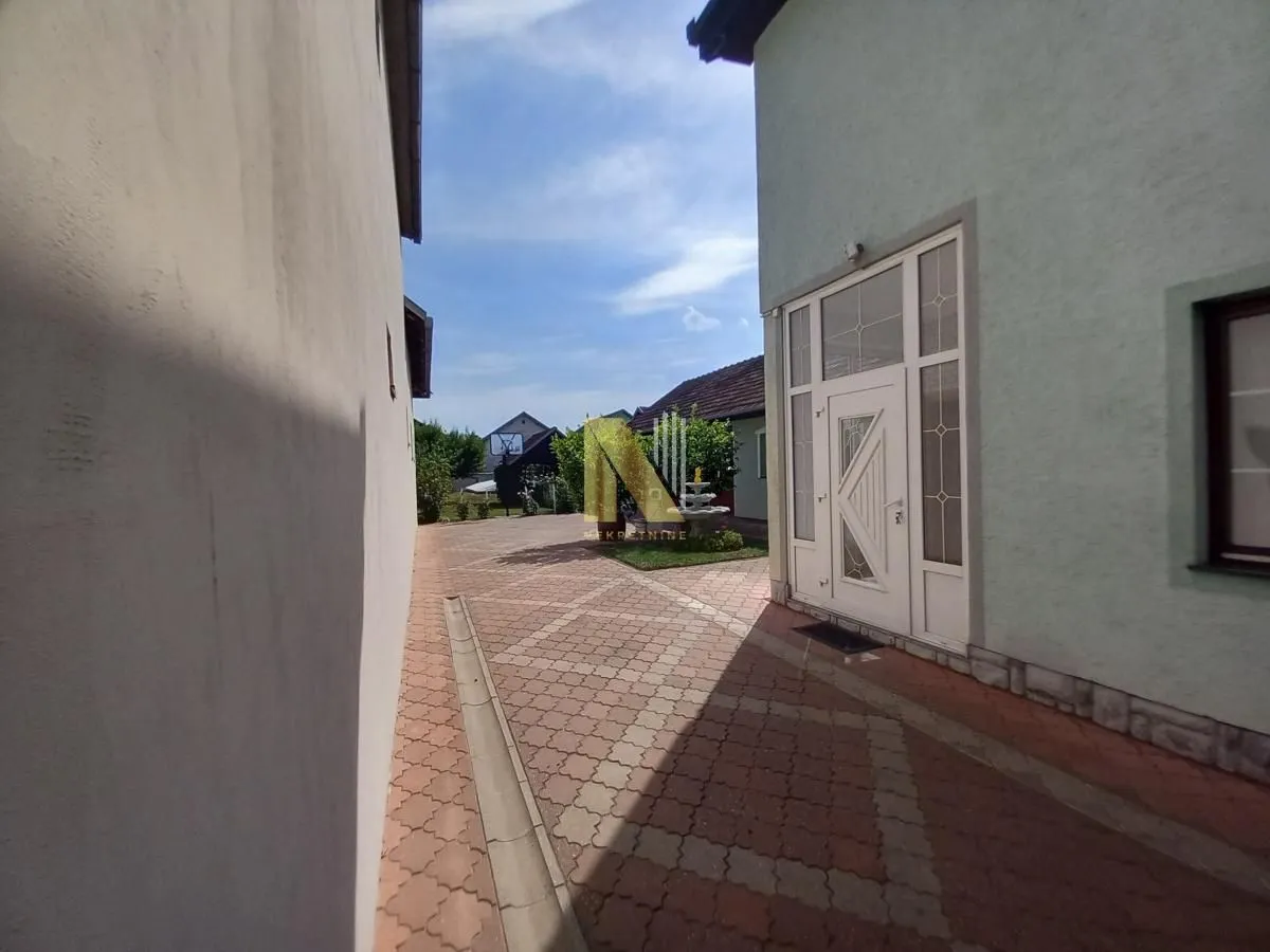 Prodaja, kuća, 272m², Bela Palanka, Srbija