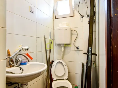 Prodaja, kuća, 200m², Donji Kokoti, Podgorica - image 2