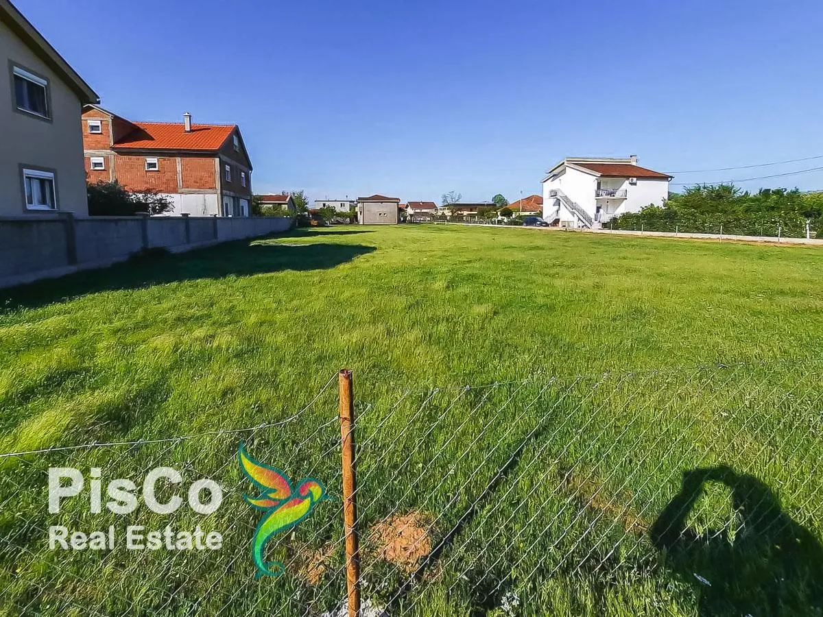 Prodaja, plac, 597m², Zlatica, Podgorica