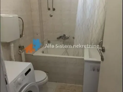 Izdavanje, trosoban stan, 80m², Savski Venac, Beograd - image 14