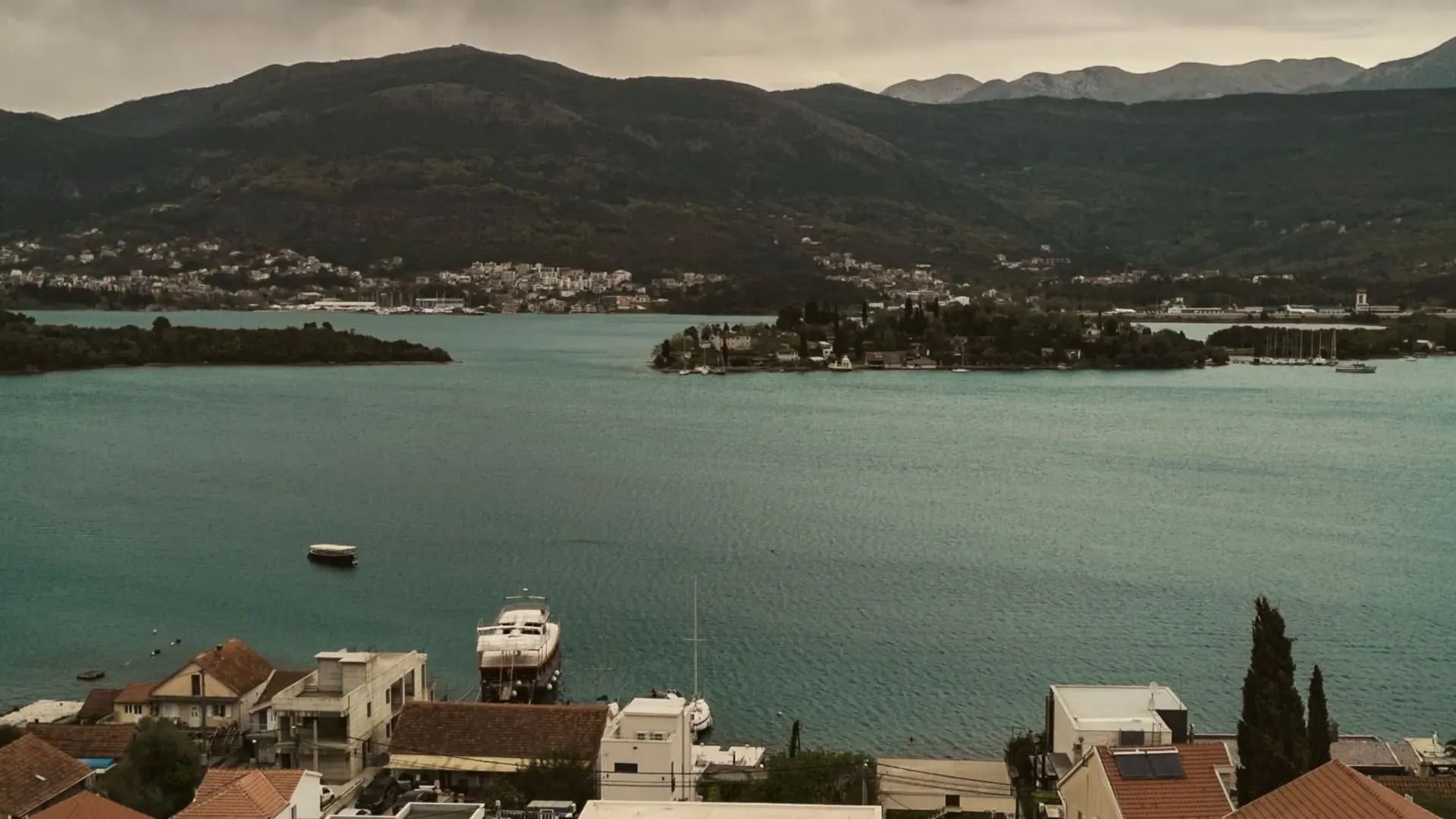 Prodaja, plac, 1620m², Tivat, Crna Gora