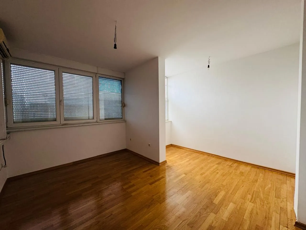 Izdavanje, poslovni prostor, 200m², Gintaš, Podgorica