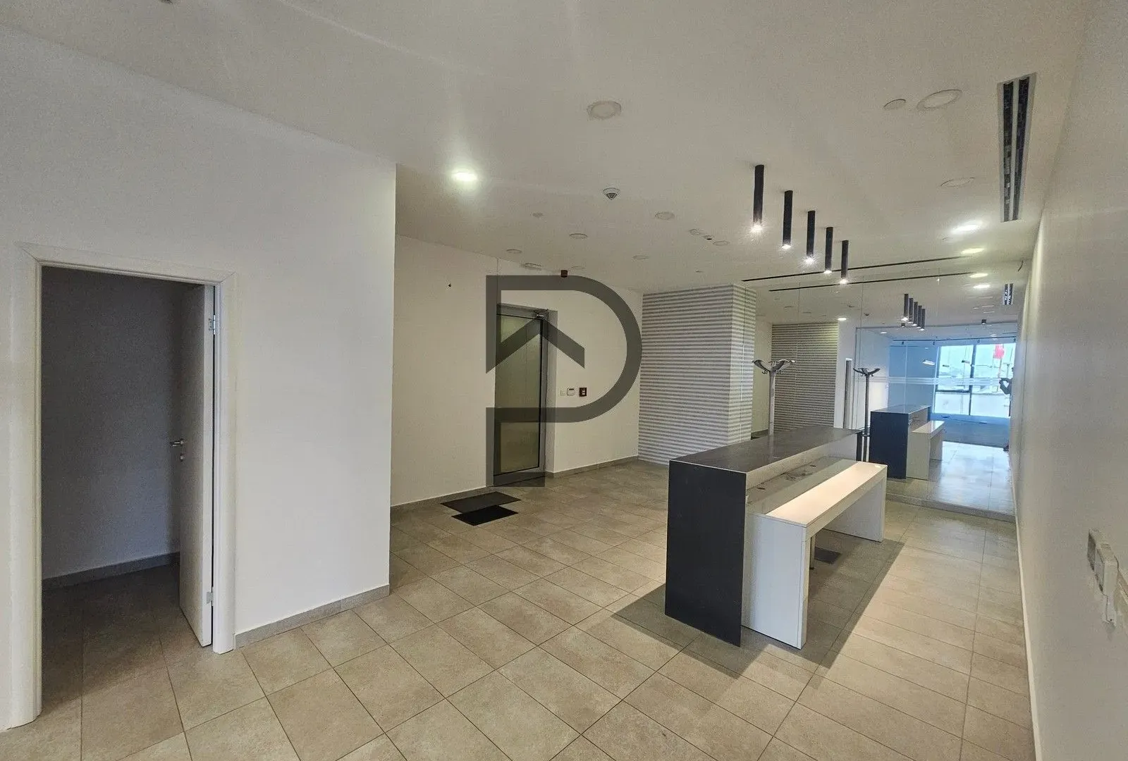 Rent, office space, 260m², Centar, Podgorica