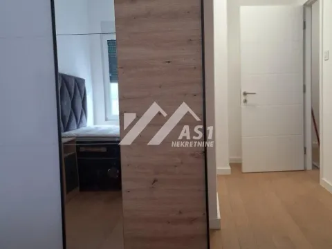 Izdavanje, četvorosoban stan, 110m², Salajka, Novi Sad Sve Podlokacije - image 8