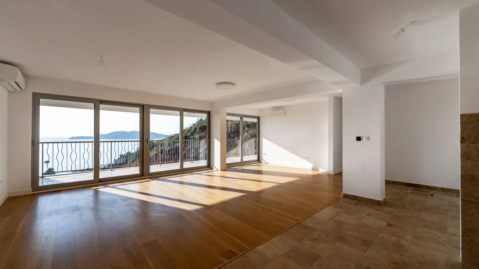 Prodaja, trosoban stan, 160m², Pržno, Budva