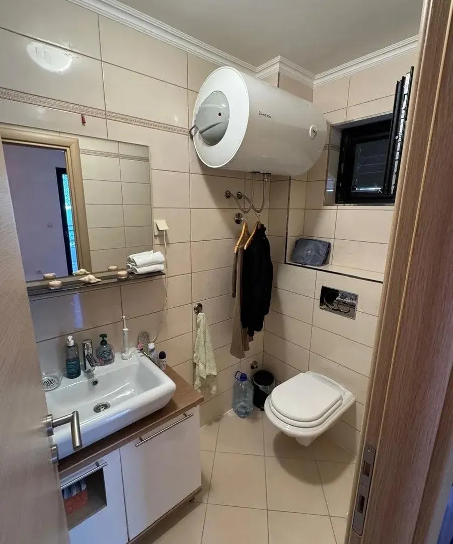 Prodaja, dvosoban stan, 102m², Stoliv, Kotor