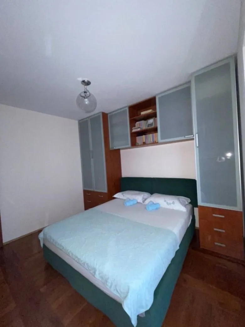 Rent, two bedroom apartment, 81m², Pržno, Budva