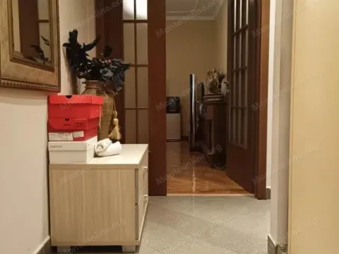 Prodaja, dvosoban stan, 96m², Stari Aerodrom, Podgorica - image 7