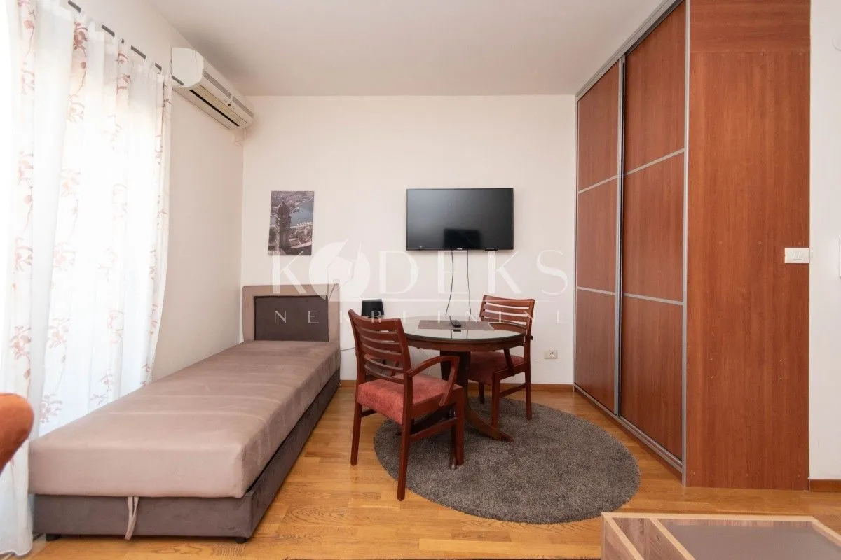 Rent, studio apartment, 30m², City Kvart, Podgorica