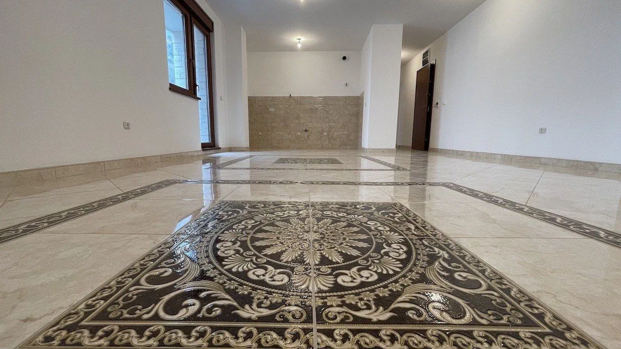 Prodaja, dvosoban stan, 99m², Kamenovo, Budva