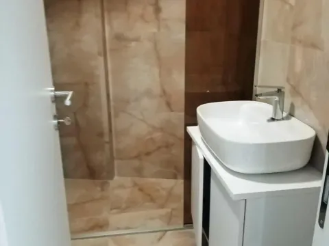 Prodaja, trosoban stan, 107m², Medijana, Niš - image 9